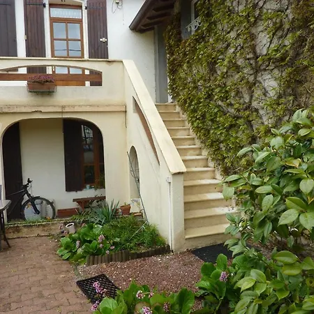 Frühstückspension Chateau Fredignac 3*